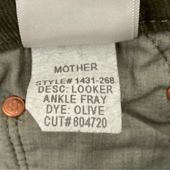 MOTHER The Looker Ankle Fray in Hopscotch Olive Corduroy Pants, Size 25 - Picture 7 of 9